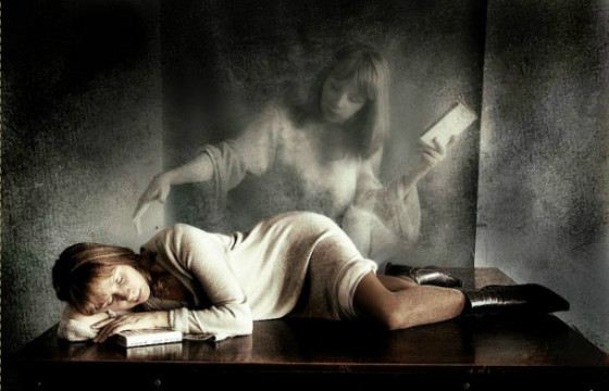 Многие верят, что умершие родственники оберегают живых Многие верят, что умершие родственники оберегают живых