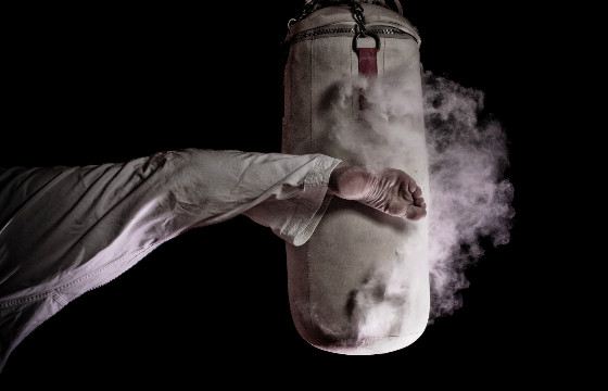Сильнее всего бьют ногами в борьбе муай-тай и боях без правил Сильнее всего бьют ногами в борьбе муай-тай и боях без правил