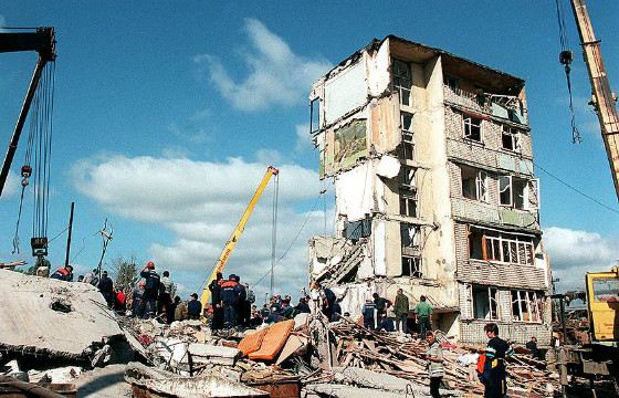 Взрыв в Буйнакске стал первым в серии взрывов жилых домов в 1999 году