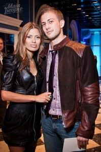 Алекс Смерфит и Вика Боня познакомились в октябре 2010 года в Москве