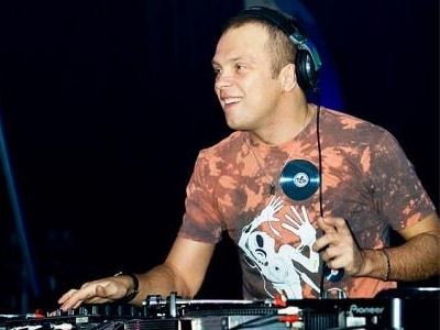 DJ Грува знает вся Россия